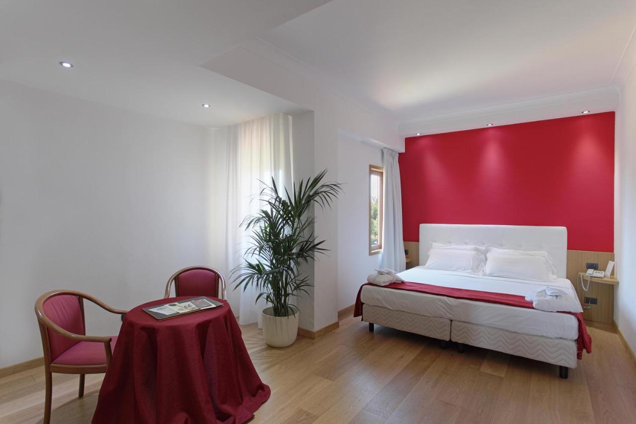Della Valle 4*